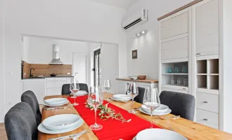 ***Modernes 3-Zimmer Apartment zentral in Porec mit Meerblick und Stellplatz!***