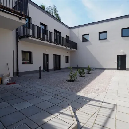 TRAUMWOHNUNG IM EG MIT TERRASSE - 3 ZIMMER UND MODERNSTE AUSSTATTUNG - Bild 3