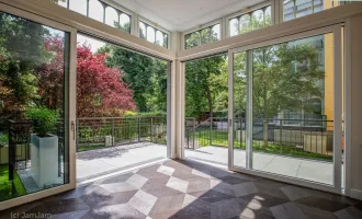 Luxusaltbauetage mit Terrasse, Eigengarten und Garage in historischer Stilvilla