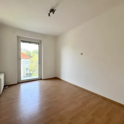 Studentenhit mit Balkon mit TOP Infrastruktur - Bild 2