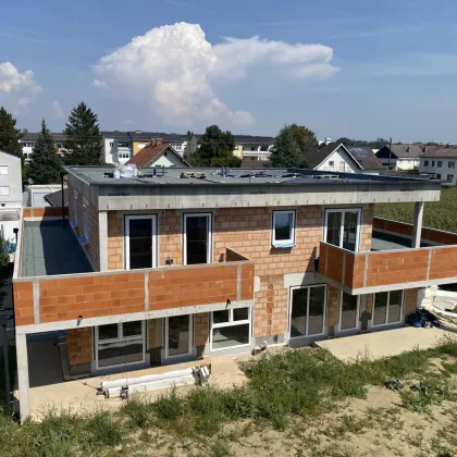 Eigenheim mit  Dachterrasse und Begrünung, Estrich bereits fertig - Bild 3