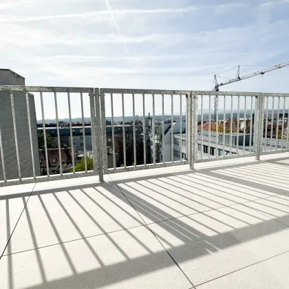 Dachgeschosswohnung mit Traumhaften Fernblick auf Schloss Schönbrunn - Bild 3