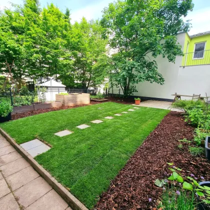 Neuer Preis! Absolute Ruhelage und viel Grün! Frisch sanierte Kleinwohnung mit hofseitigem Balkon! Blick ins Grüne + Tolle Infrastruktur + Garagenplatz im Haus! Jetzt zugreifen! - Bild 3