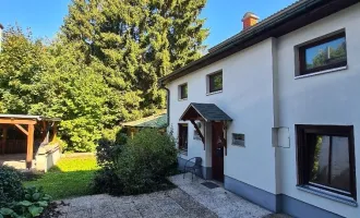 Wohnhaus mit Garten, Garage, Doppel-Carport, Einliegerwohnung, "STEFFI-FORSTNER-HAUS"