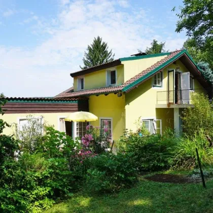 Idyllisches Wohnhaus in sonniger Waldrandlage im Heimbautal - Bild 2