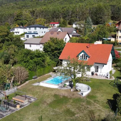 traumhaftes Anwesen mit wunderschönem Pool auf knapp 3.000 m2 großem Grundstück zu verkaufen - Bild 3