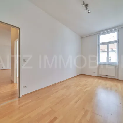 TOPLAGE HUGO-WIENER-PLATZ: Sanierte Altbauwohnung mit 3 Zimmern | 4. Liftstock | GARAGENPLATZ | U1 & U4 - Bild 2