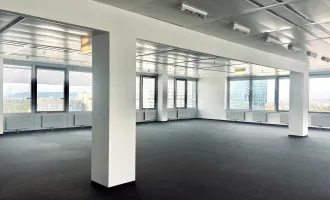 ARES TOWER: Bürofläche im 12. OG mit Weitblick