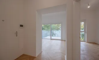 ++NEU++ Hochwertige 3-Zimmer Altbauwohnung mit Balkon! perfekter Grundriss!