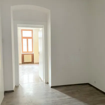 Gestalten Sie Ihre Traumwohnung: Sanierungsbedürftige 2-Zimmerwohnung im Altbau - Bild 2