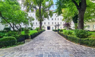 GENERALSANIERTE BÜROFLÄCHE IM DACHGESCHOSS - Historisches Gebäude am Stadtpark