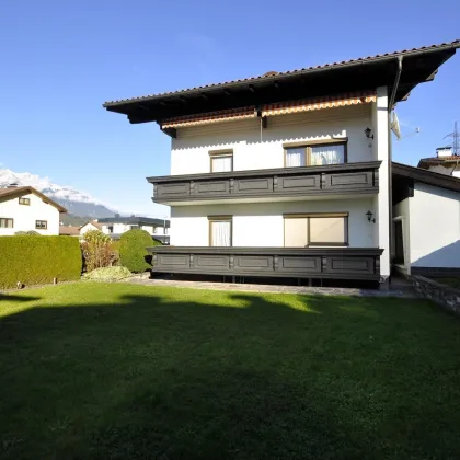 WATTENS - Gepflegtes Mehrfamilienhaus, gepflegte Gärten, 2 Balkone, 2 Garagen, Atelier & Holzschuppen - Bild 2