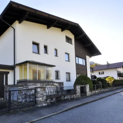 WATTENS - Gepflegtes Mehrfamilienhaus, gepflegte Gärten, 2 Balkone, 2 Garagen, Atelier & Holzschuppen - Bild 3