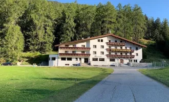 Reschenpass/Dreiländereck: Sanierungsbedürftiges Hotel mit Restaurant in traumhafter Alpinlage zu verkaufen