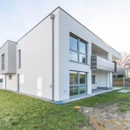 Traumhafte 4-Zimmer-Neubauwohnung mit Loggia/Terrasse und 198,51m² großem Eigengarten in Seewalchen am Attersee! - Bild 2