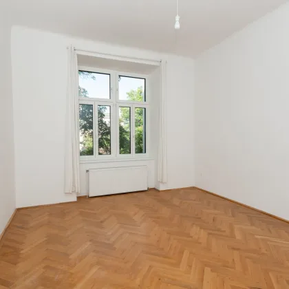 Stilaltbau - Garconniere mit großem Balkon - Bild 3