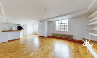 Toplage, Traumblick , perfekte Infrastruktur, lichtdurchflutete, großzügige 2- Zimmer Altbauwohnung im DG!