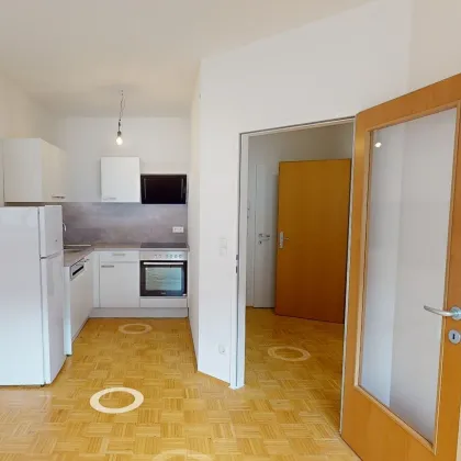 JETZT GÜNSTIGER! ERSTBEZUG NACH SANIERUNG! Moderne Stadtwohnung in zentraler Lage in Graz: 41 m² - 2 Zimmer -  neue Küche! Gleich anfragen und Besichtigungstermin vereinbaren! PROVISIONSFREI! - Bild 2