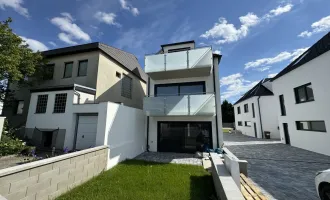 Neubau Einfamilienhaus mit großzügiger Freifläche in Ruhelage! 4 Zimmer Familienhit mit Garten!