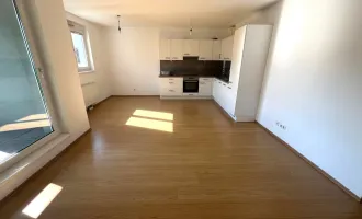 Gepflegte 3-Zimmer Wohnung in Ruhelage mit Außenfläche und Blick in den begrünten Innenhof