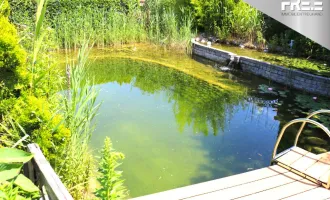 TRAUMHAUS | Inklusive großzügiger Garten mit Schwimmteich, Balkon, Terrasse, Garage & mehr