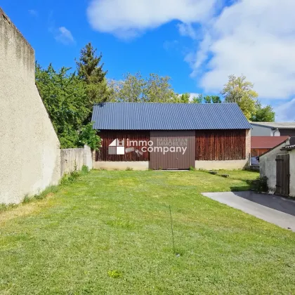 Landhaus in sehr gutem Zustand auf großem, nicht einsehbarem Grundstück  + große Lagerhalle (Stadl) - Bild 2