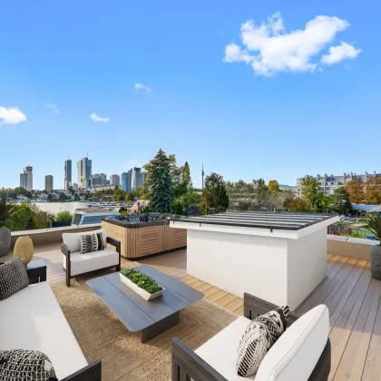 Charmante Erdgeschosswohnung mit großzügigem Garten und einladender Terrasse - Bild 2