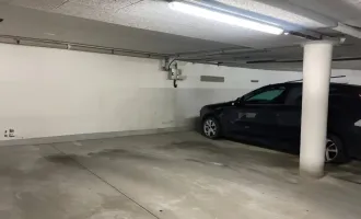 Tiefgaragenplatz neben Bahnhof Himberg!