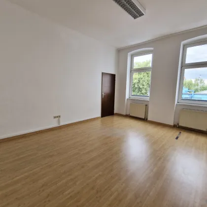 Büro/Praxis in 1220 Wien: 3 Zimmer, modernisiert, Nähe A23 - Bild 2