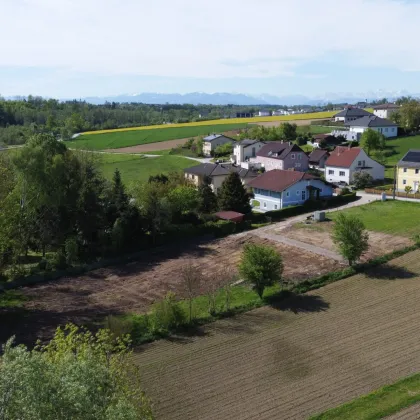 Einzigartiges Grundstück in Linz Land zu verkaufen! - Bauland und Grünland auf 2.732 m² - Bild 2