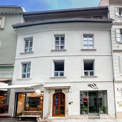 Klimatisiertes Penthouse mit Terrasse und moderner Ausstattung in der Innenstadt - Bild 2