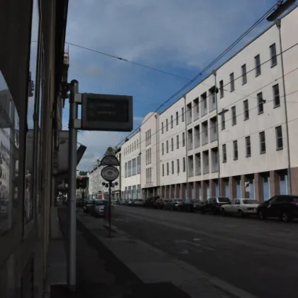 KFZ-Stellplatz in  der Billrothstraße / nahe Peter-Jordan-Straße! - Bild 2