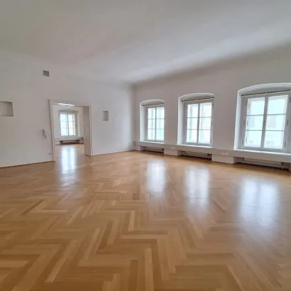 360 TOUR / Repräsentatives, großzügiges, modernes, multifunktional nutzbares 5-Zimmer- Altbaubüro - Bild 2