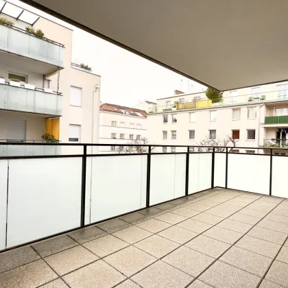 Top-Wohnung mit offener Küche und sonnigem Balkon! - Bild 2