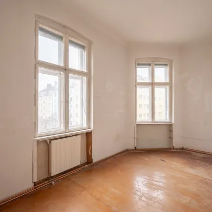 ++NEU++ Sanierungsbedürftige 3-Zimmer Altbau-Wohnung - Bild 2