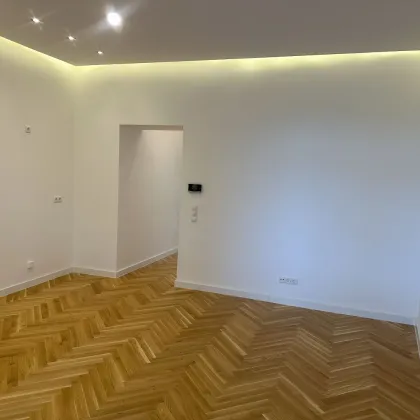 Stilaltbau-Flair zugleich cool und zentral - Perfekte Studenten- oder Single-Wohnung - U-Bahn Nähe. - Bild 2