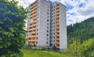 Günstige Wohnung mit barrierefreien Zugang und gemütlicher Loggia