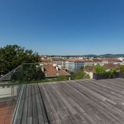 Erstbezug - Dachgeschoss mit Traumblick im Stilaltbau - Bild 2