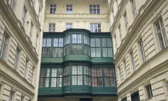 Prachtvolle Residenz: 6-Zimmer-Maisonette im Herz des Botschaftsviertels