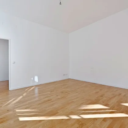 Altbaujuwel in bester Stadtlage - Helle, ruhige 2-Zimmer-Wohnung - Nähe Mariahilfer Straße - Bild 2