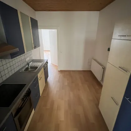 2er-WG möglich / HELLE 85 m² Altbaumiete /  2 Zimmer plus kleines Kabinett / ( Top 50-52 ) - Bild 2