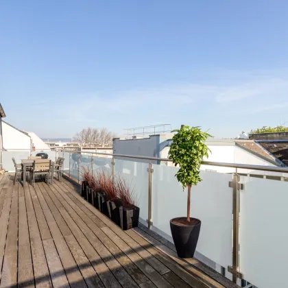 KAUFPREISREDUKTION II PENTHOUSE OTTAKRING II LOFTARTIGE 70m² WOHNKÜCHE II 103m² DACHTERRASSE MIT WHIRLPOOL II 28m² BALKON auf WOHNEBENE II 3 KFZ GARAGENPLÄTZE II - Bild 2