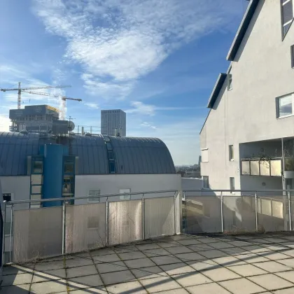 SÜDSEITIGE Dachgeschoß-Maisonette mit großzügiger Dachterrasse und Klimaanlage. - Bild 3