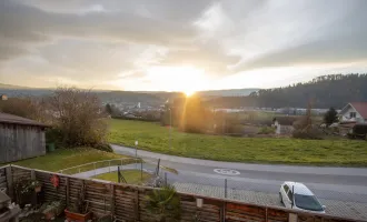 Ruhiger Jungfamilientraum mit kleinem Garten und Aussicht!