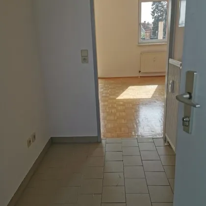 Nähe Uni und LKH: Vermietete 1-Zimmer-Wohnung mit großem Balkon in begehrter Lage! - Bild 3