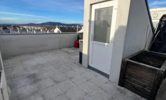 VÖSENDORF SEEPARK!!! Geförderte, großzügige 3-Zimmer-Maisonette-Wohnung mit Balkon und Dachterrasse