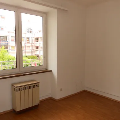 Attraktive 3 Zimmerwohnung mit Balkon - Bild 3