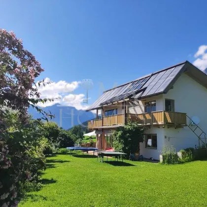 Salzburg-Nähe: Traumhaus in unverbaubarer Aussichtskulisse - Bild 2