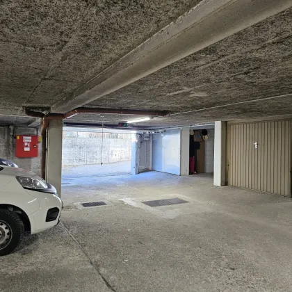 Tiefgaragenstellplatz in ruhiger Wohngegend - Bild 3