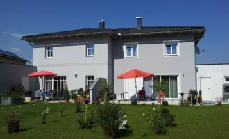Naarn bei Perg / modern-attraktiv-leistbar / - Doppelhaushälfte 120 m² mit Terrasse